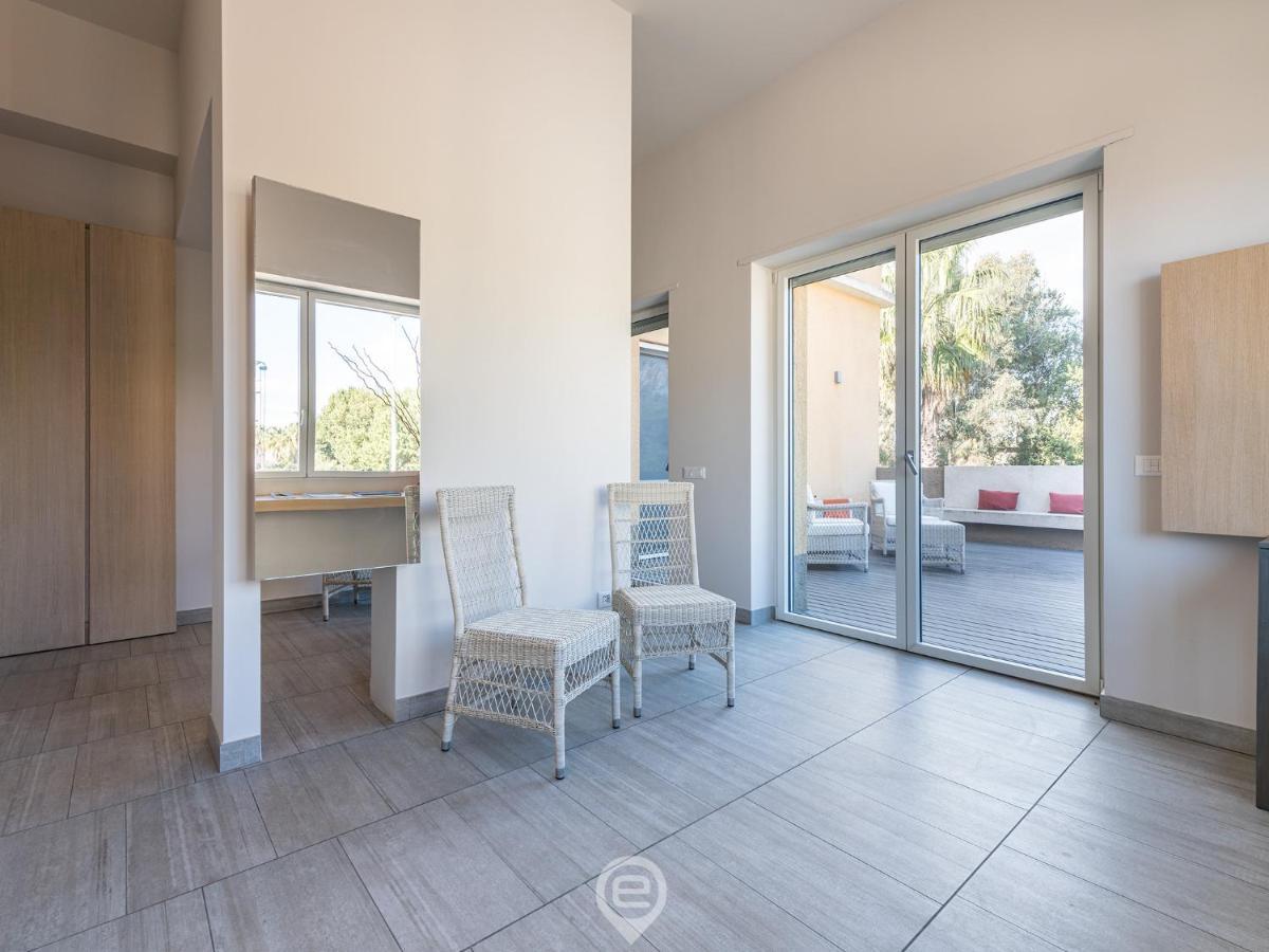 Poetto Sea Breeze - Blue Apartment Cagliari Luaran gambar